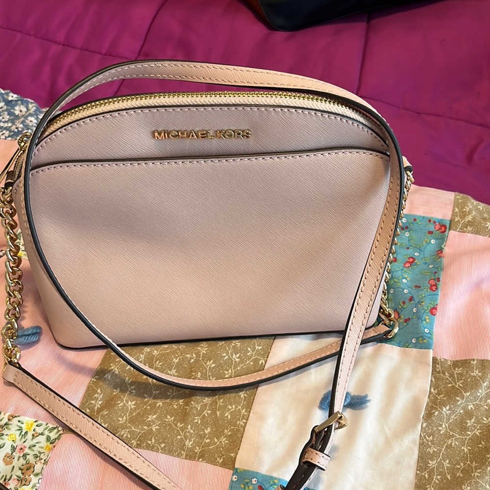 Michael Kors jet set travel crossbody with tags